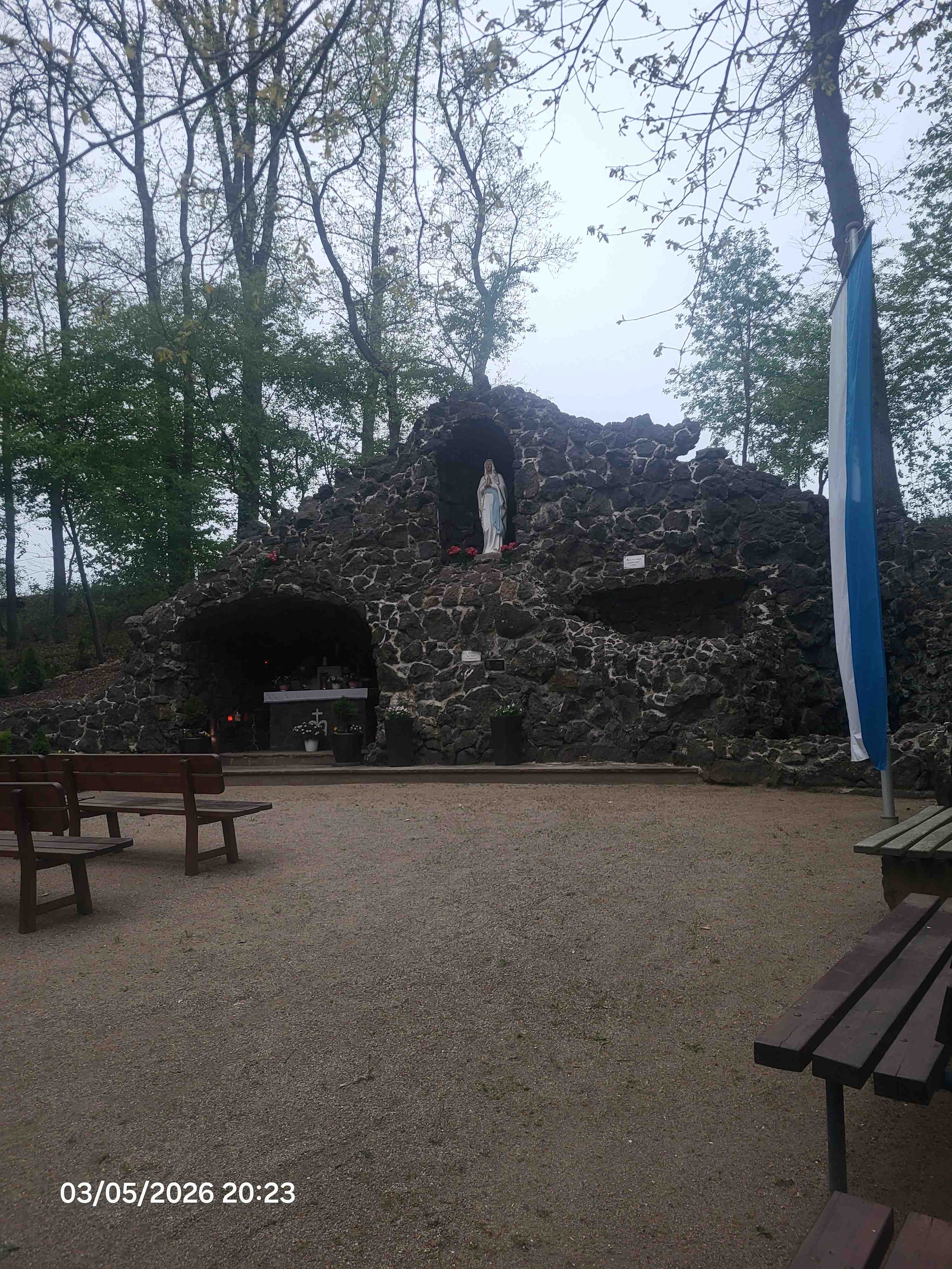 Die Grotte in Rückers